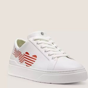 Stewart Weitzman Halle Heart lo-top sneakers - size 8.5